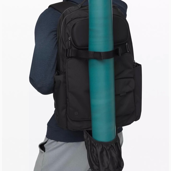 Lululemon Cruiser Backpack - Black - Picture 5 of 12